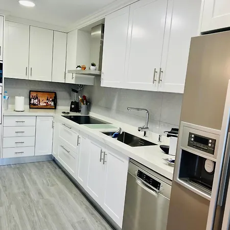 Antonio's Captain - 200m From The Appartement Peniche