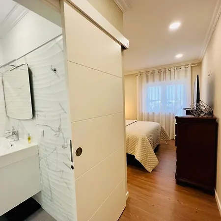 Antonio's Captain - 200m From The Appartement Peniche