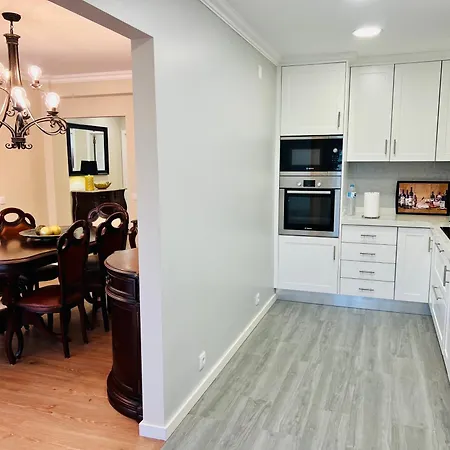 Antonio's Captain - 200m From The Appartement Peniche